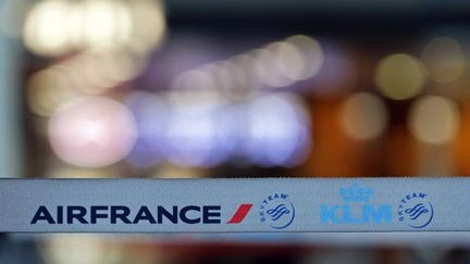 &nbsp; (Air France : 45% des vols assurés dimanche, moins que samedi © Reuters-Jean-Paul Pelissier)