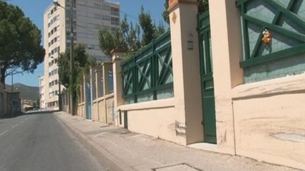 Un chauffard ivre de 23 ans a tu&eacute; un enfant de 11 ans qui marchait sur un trottoir du centre de La Ciotat (Bouches-du-Rh&ocirc;ne), le 28 juillet 2012. (FTVI / FRANCE 3)