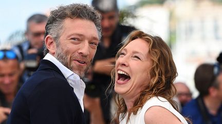 Vincent Cassel et Emmanuelle Bercot, dimanche à Cannes
 (AFP PHOTO / ANNE-CHRISTINE POUJOULAT)