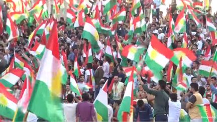 Devant une foule galvanisée, le président du Kurdistan irakien Massoud Barzani a martelé vendredi son intention de tenir lundi son référendum d'indépendance.&nbsp; (GILLES GALLINARO / RADIO FRANCE)