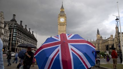 A l'heure du Brexit, comment rendre compte de l'événement qui sature l'actualité depuis des années ?&nbsp; (JUSTIN TALLIS / AFP)