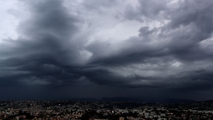 Alpes-Maritimes : violents orages et coupure d'électricité