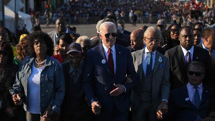 Joe Biden à Selma, en Alabama, le 5 mars 2023, lors du 58è anniversaire du Bloody Sunday, marche pour les droits civiques. (MANDEL NGAN / AFP)
