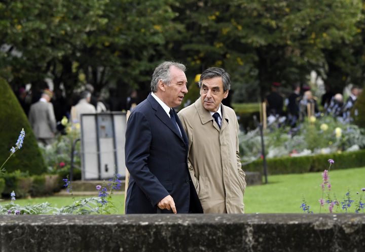 François Bayrou et François Fillon, à Paris, le 19 septembre 2016. (ERIC FEFERBERG / AFP)