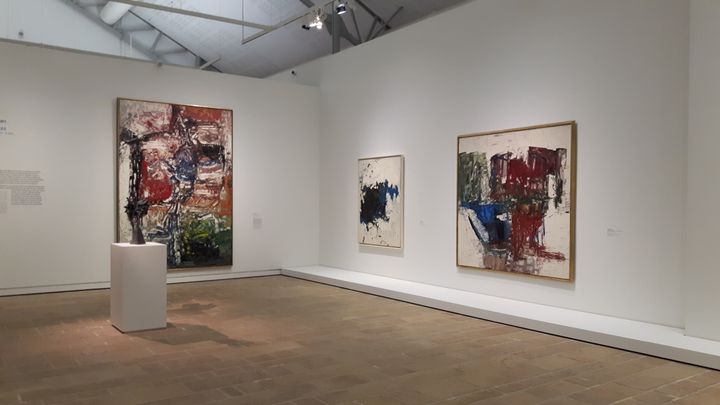 L'exposition Michell/Riopelle, un couple dans la démesure à Landerneau, en Bretagne, le 4 janvier 2019. (ANNE CHEPEAU / RADIOFRANCE)