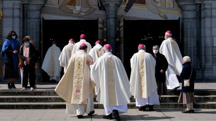 Une partie des évêques de France lors de l'Assemblée plénière de printemps à Lourdes (Hautes-Pyrénées), le 25 mars 2021.&nbsp; (LAURENT FERRIERE / HANS LUCAS)