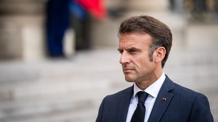 Emmanuel Macron, le chef de l'Etat, au palais de l'Elysée, à Paris, le 28 juin 2023. (XOSE BOUZAS / HANS LUCAS / AFP)