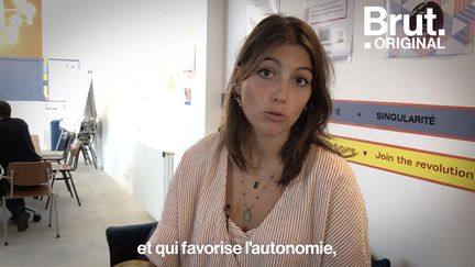 Elle a fondé la première école de code féministe. Son objectif : lutter contre le sexisme et le manque de représentation dans la tech. Rencontre avec Chloé Hermary.