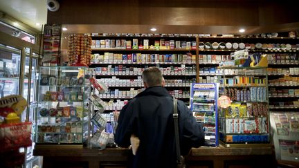 Paquets de cigarettes neutres : les buralistes en colère