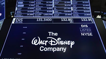 Un logo de la Walt Disney Company, le 14 mai 2019, à la bourse de New York .&nbsp; (DREW ANGERER / AFP)