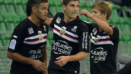 Hatem Ben Arfa a brillé avec Nice sur la pelouse de Saint-Etienne. (JEAN-PHILIPPE KSIAZEK / AFP)