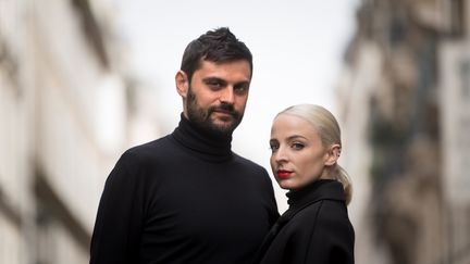 Jean-Karl Lucas et Emilie Satt alias "Madame Monsieur" ont représenté la france au concours de l'Eurovision, le 12 avril 2018. (LIONEL BONAVENTURE / AFP)