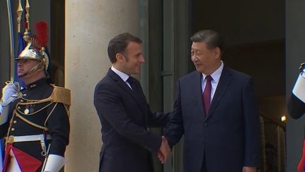 Visite d’État de Xi Jinping : des désaccords commerciaux subsistent (France 2)