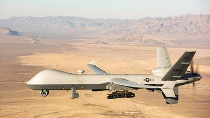 L'hydrogène pourrait alimenter des drones ou des générateurs par exemple. Drone MQ-9 Reaper survolant le champ d'essai et d'entraînement du Nevada le 14 janvier 2020. Photo d'illustration (WILLIAM ROSADO / US AIR FORCE / AFP)