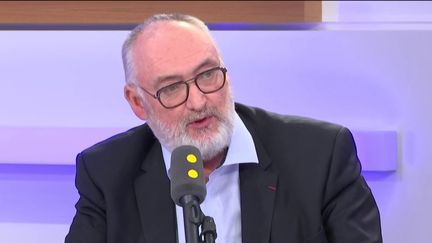 Patrick Liebus,&nbsp; président de la Confédération de l'artisanat et des petites entreprises du bâtiment (CAPEB), est l'invité éco du 15 octobre 2019. (FRANCEINFO / RADIOFRANCE)