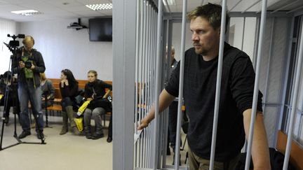 L'activiste britannique de Greenpeace Anthony Perrett emprisonn&eacute; &agrave; Mourmansk, en Russie, le 29 septembre 2013.&nbsp; ( REUTERS)