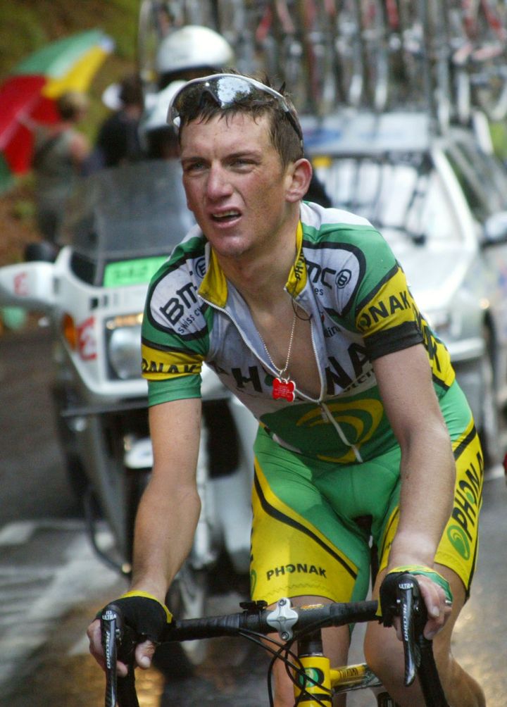 Tyler Hamilton lors de l'étape du Tour de France entre Castelsarrasin et La Mongie, le 16 juillet 2004. (JOEL SAGET / AFP)