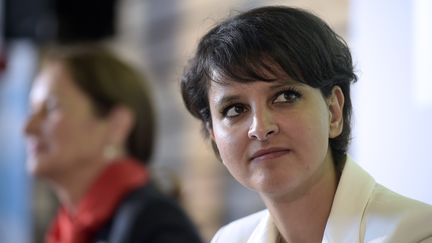 La ministre de l'Education nationale, Najat Vallaud-Belkacem, visite une &eacute;cole du Bourget (Seine-Saint-Denis), le 6 mai 2015. (LIONEL BONAVENTURE / AFP)