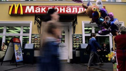 Un restaurant McDonald's &agrave; Moscou (Russie), en 2006. (MATTHIEU VERDEIL / HEMIS.FR / AFP)