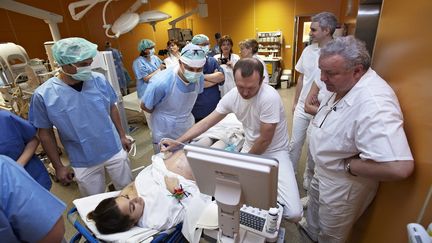 La naissance des quatre gar&ccedil;ons et de la petite fille &eacute;tait tr&egrave;s attendue en R&eacute;publique tch&egrave;que. (PODOLI HOSPITAL / HANDOUT / MAXPPP)