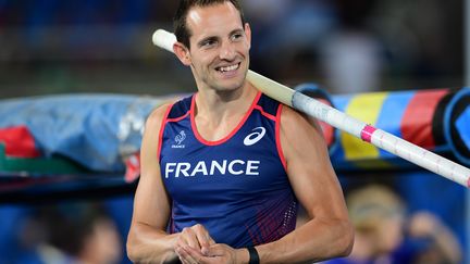 Renaud Lavillenie (FRANCK FIFE / AFP)