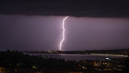 Météo France : 30 départements en vigilance orange aux orages et pluies