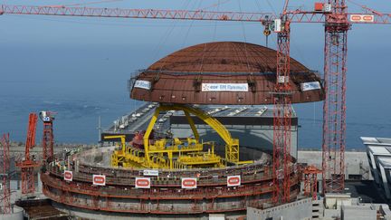 &nbsp; (Le chantier du réacteur nucléaire EPR de Flamanville, dans la Manche, en 2013 © MAXPPP)