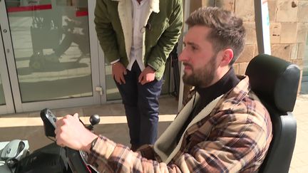 Un simulateur de conduite pour apprendre à conduire plus vert et moins cher à Millau&nbsp; (France 3)