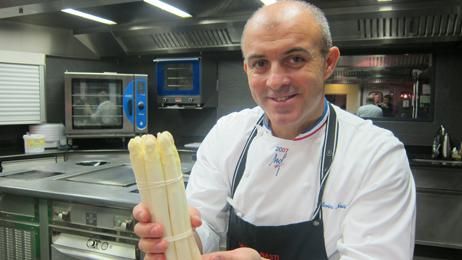 Les asperges du chef Olivier Nasti (Laurent Mariotte / Radio France)