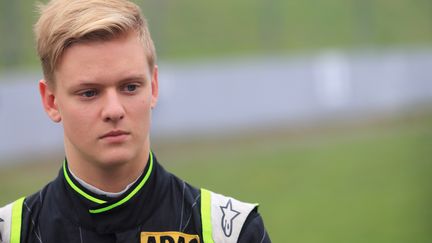 Mick Schumacher, le fils du légendaire Michael  (JENS WOLF / DPA)