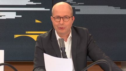 Vincent Touraine présente les Informés, mardi 27 octobre 2020. (FRANCEINFO / RADIOFRANCE)