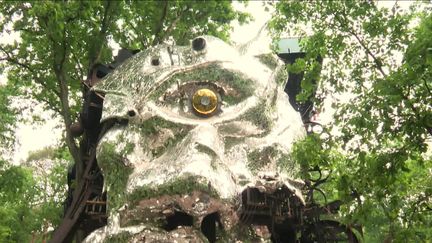 Le Cyclop, oeuvre de Jean Tinguely et de Niki de Saint-Phalle après sa restauration dans le parc de Milly-la-Forêt (Essonne) (France 3 Paris Ile de France)