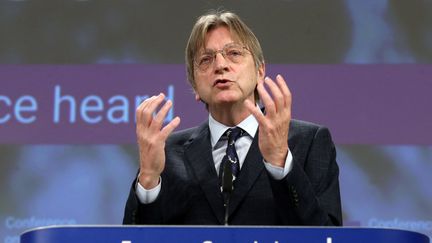 L'eurodéputé et ancien Premier ministre belge, Guy Verhofstadt, le 19 avril 2021. (FRANCOIS WALSCHAERTS / POOL)