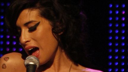 Amy Winehouse lors du&nbsp;Mercury Music Prize en 2007 &agrave; Londres (Royaume-Uni). (KIERAN DOHERTY / REUTERS)