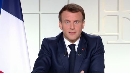 Covid-19 : Emmanuel Macron dévoile un calendrier de sortie de crise (FRANCEINFO)