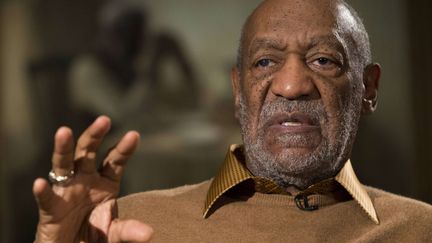 L'acteur am&eacute;ricain Bill Cosby, &agrave; Washington le 6 novembre 2014, est accus&eacute; de viol par quinze femmes. (EVAN VUCCI / AP / SIPA)