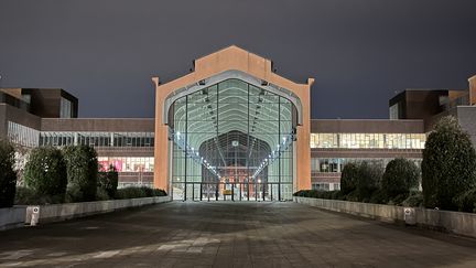 La Cité du cinéma accueillera le restaurant principal du village des athlètes. Il sera ouvert 24h/24 et pourra accueillir jusqu'à 3 200 couverts. Au total, il servira 40 000 repas par jour. (©SOLIDEO)