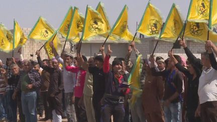 Les Kurdes, qui occupent une partie du Nord de la Syrie font face à une intervention imminente de l'armée turque. (France 24)