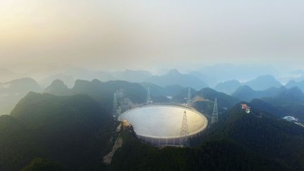 L'observatoire du&nbsp;Laboratoire d'Habitabilité Planétaire&nbsp;de&nbsp;l'université de Porto&nbsp;Rico, à Arecibo, le 25 septembre 2016. (WU DONGJUN / IMAGINECHINA / AFP)