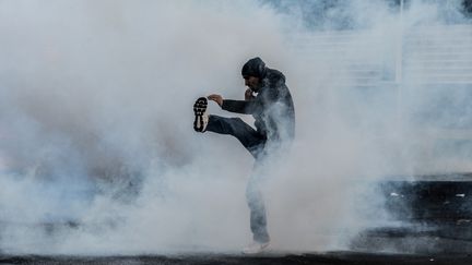 Turquie : les forces de l'ordre dispersent violemment une manifestation de milliers d'opposants kurdes