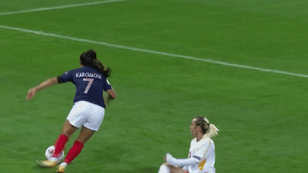 Coupe du monde de football féminin : de nombreux supporters derrière les Bleues (France 2)