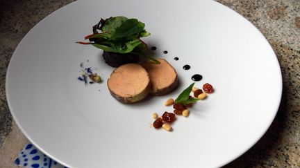 Une assiette de foie gras dans un restaurant gastronomique &agrave; Budapest, en Hongrie, le 23 janvier 2013.&nbsp; (MAXPPP)