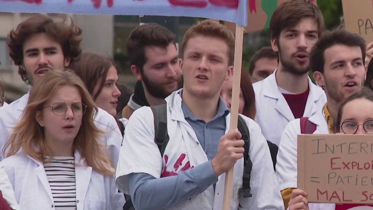 Santé : les internes de médecines contre la mesure visant à les envoyer dans les déserts médicaux