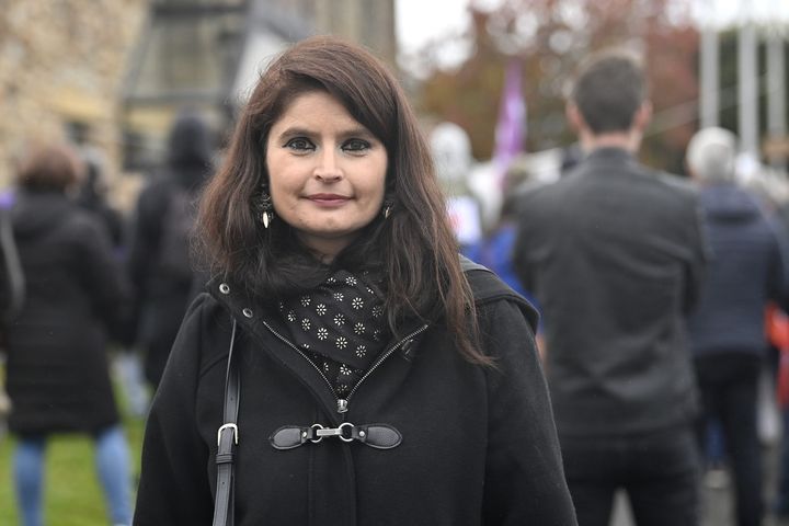 Hélène Thouy, la cofondatrice du Parti animaliste, lors d'une manifestation contre la chasse à Laillé (Ille-et-Vilaine), le 13 novembre 2021. (THOMAS BR?GARDIS / OUEST-FRANCE / MAXPPP)