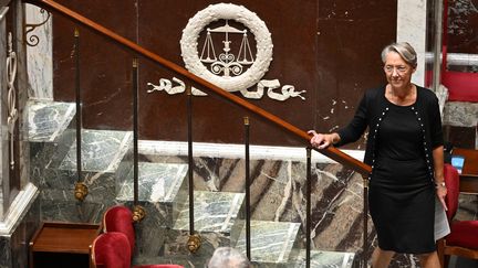 La Première ministre Elisabeth Borne le 19 octobre 2022 à l'Assemblée nationale à Paris après le recours à l'article 49.3 sur le budget 2023. (EMMANUEL DUNAND / AFP)