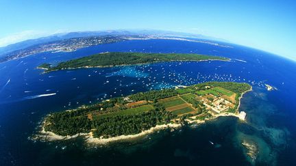 Les îles de Lérins, Saint-Honorat et Sainte-Marguerite, candidates à l'inscription au patrimoine mondial de l'Unesco.
 (Camille MOIRENC / hemis.fr / AFP)