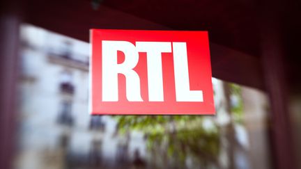 Le logo de la station RTL, le 29 avril 2012.&nbsp; (LOIC VENANCE / AFP)