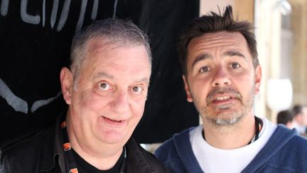 Laurent Garnier, qui a assuré toute la partie artistique du festival, passe voir si tout va bien :  c'est une vraie mère poule sur le Yeah! Hyper attentionné avec ses artistes, il veille au grain et n'est jamais loin en cas de pépin.
 (Fabien Pouillault)