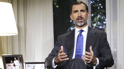 Pour son premier discours t&eacute;l&eacute;vis&eacute; le 26 d&eacute;cembre 2014, le roi Felipe VI s'est adress&eacute; aux Espagnols dans un cadre tr&egrave;s simple. (REUTERS)