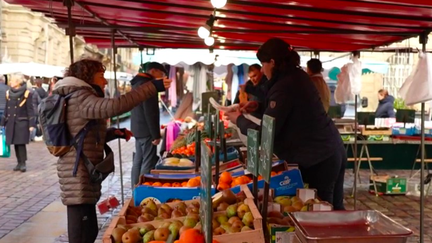 Les agriculteurs sont mobilisés depuis plus d’une semaine. Qu’en pensent les Français ? Reportage en Normandie.